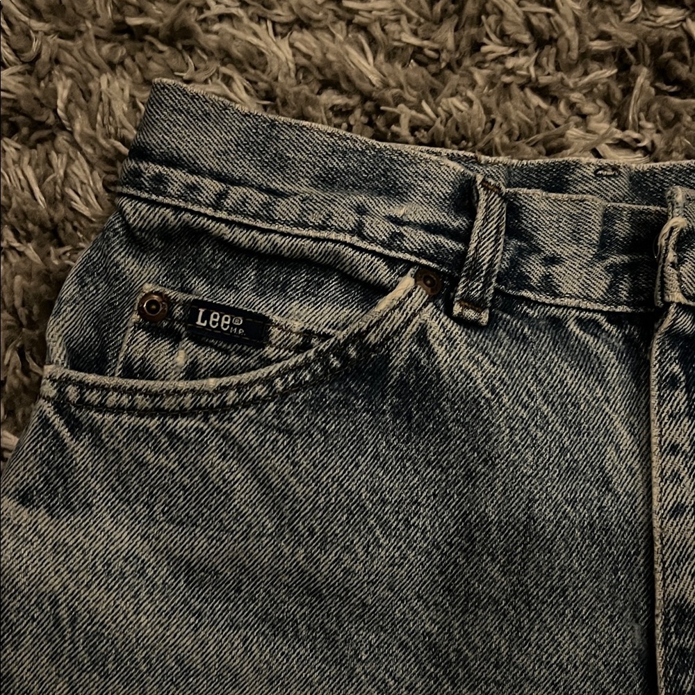 Lee Women's Blue Denim Shorts - Picture 2 of 10